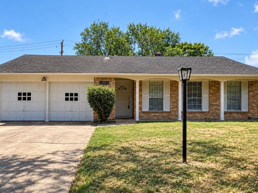 10911 Sageleaf Lane, Houston TX 77089