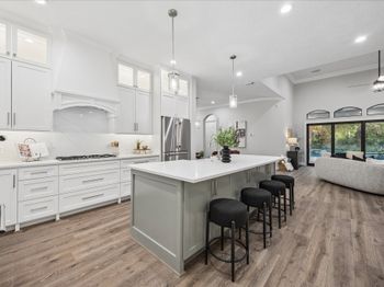 3710 Chateau Cove