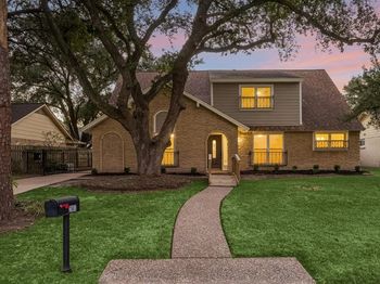 2807 Triway Lane