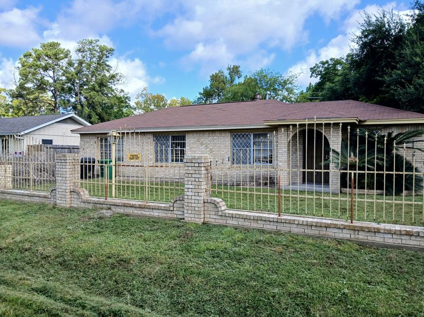 6953 Jay Street, Houston TX 77028