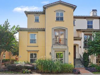 13 Laurelwood Drive
