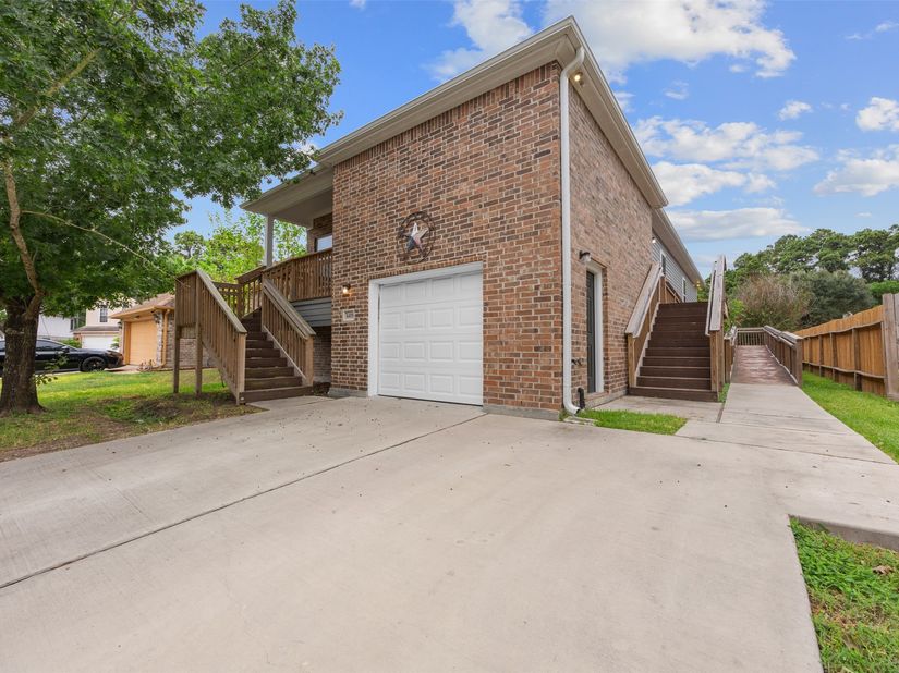 6419 Crim Court, Houston TX 77049