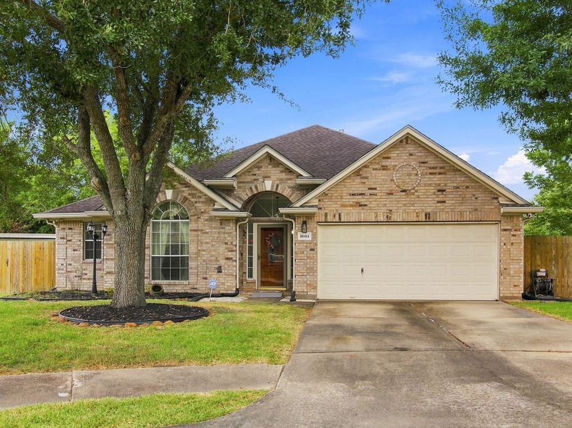 10414 Ray Brook Lane, Houston TX 77089