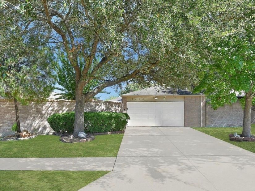 7415 San Simeon Drive, Houston TX 77083