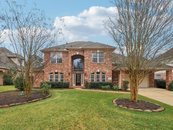 182 N Hazelcrest Circle