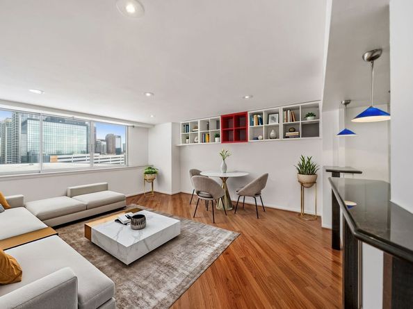 2016 Main Street 701, Houston TX 77002