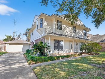 2307 Country Place Drive