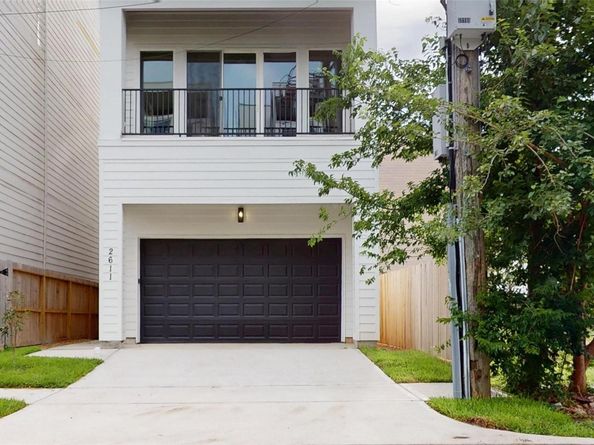 2611 Sherwin Street, Houston TX 77007