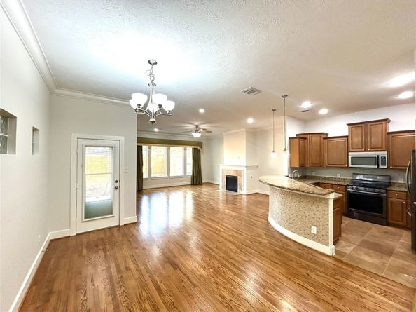 5127 Oasis Park, Houston TX 77021