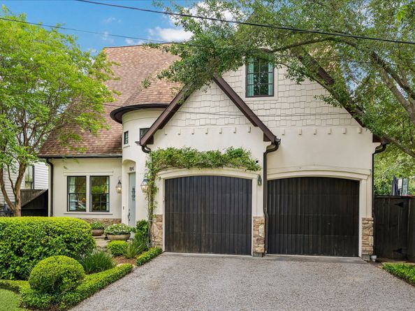 104 Moss Street, Houston TX 77009