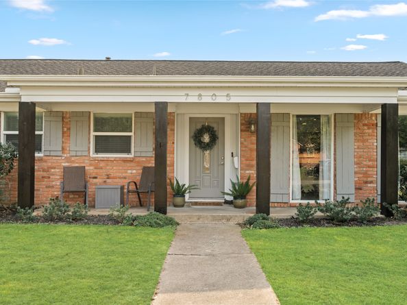 7805 Valley View Lane, Houston TX 77074