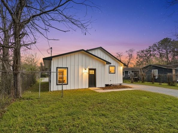 2429 Cliff dale Street, Houston TX 77091