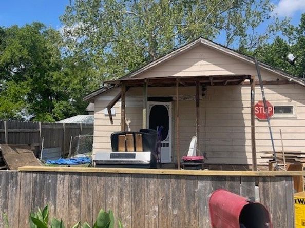 611 7th Street, Humble TX 77338