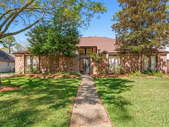 11818 Laneview Drive, Houston TX 77070