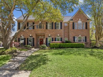 5914 Rapid Creek Court