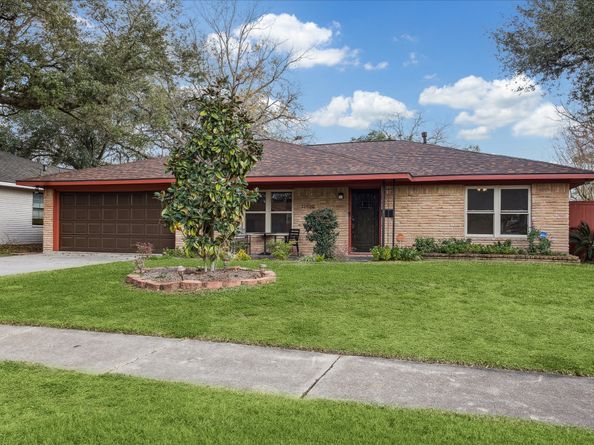 11519 Endicott Lane, Houston TX 77035