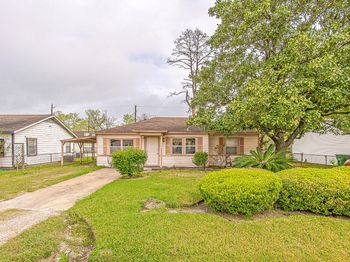 7601 Delavan Drive