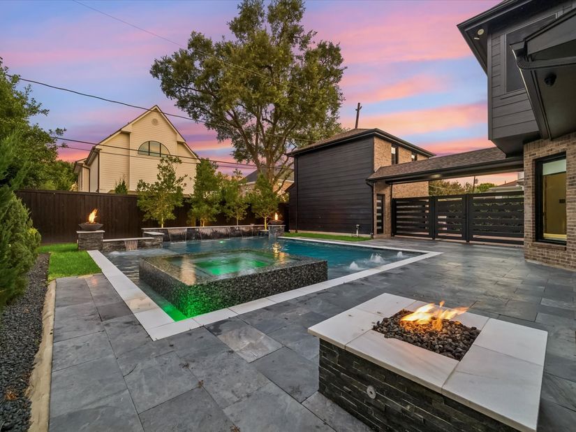 4521 Merrie Lane, Bellaire TX 77401