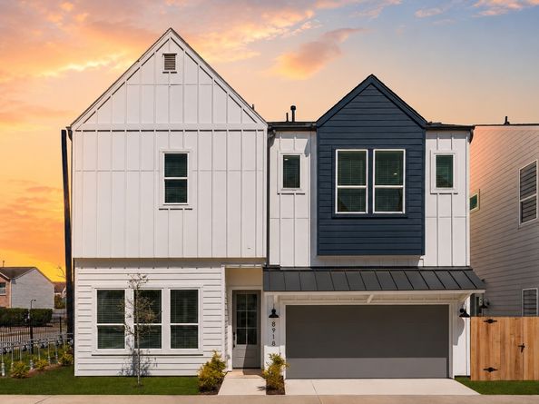 8918 Sunshine Laverne Lane, Houston TX 77080