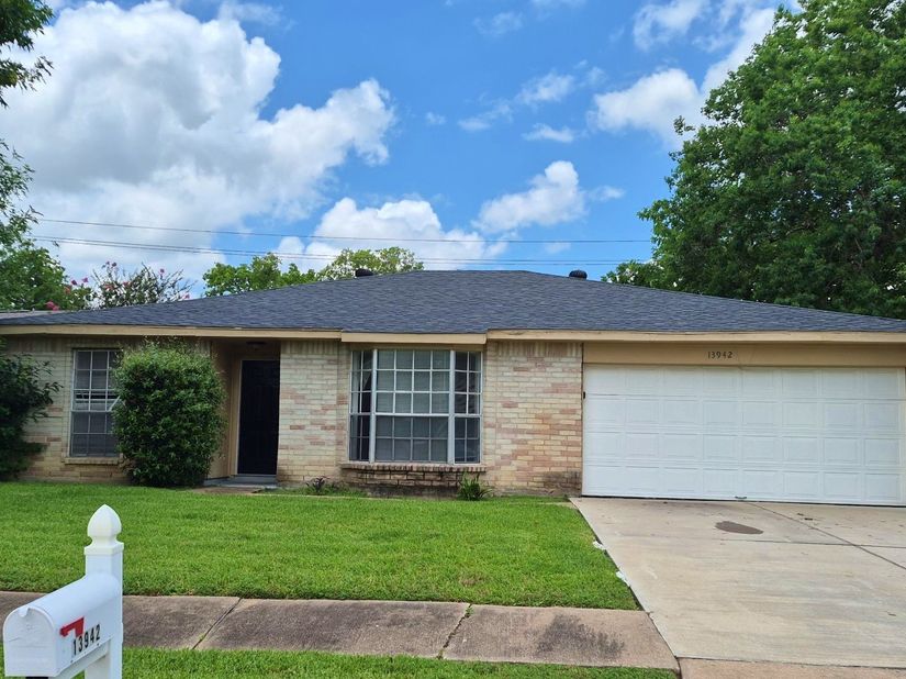 13942 Towne Way Drive, Sugar Land TX 77498
