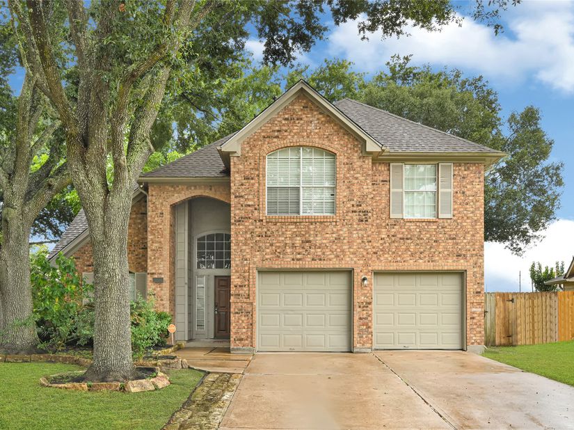 4211 Hambledon Village Drive, Houston TX 77014