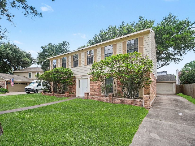 8311 Lime Springs Drive, Houston TX 77095