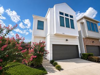 1103 Olivier Lane