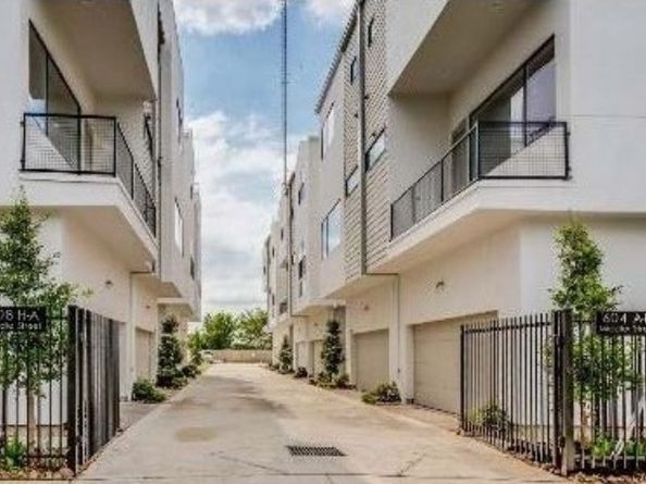 2835 Decker Place, Houston TX 77003