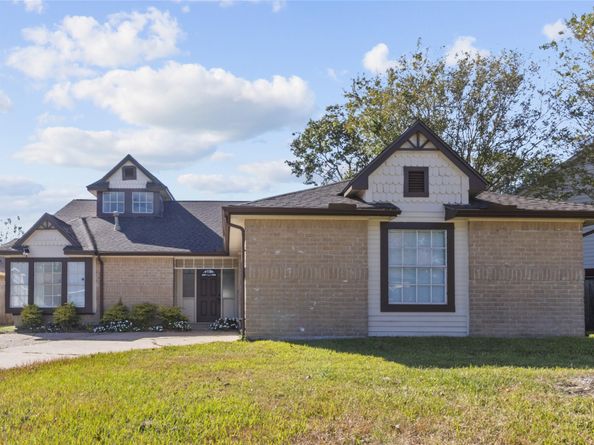 11915 Green Glade Drive, Houston TX 77099