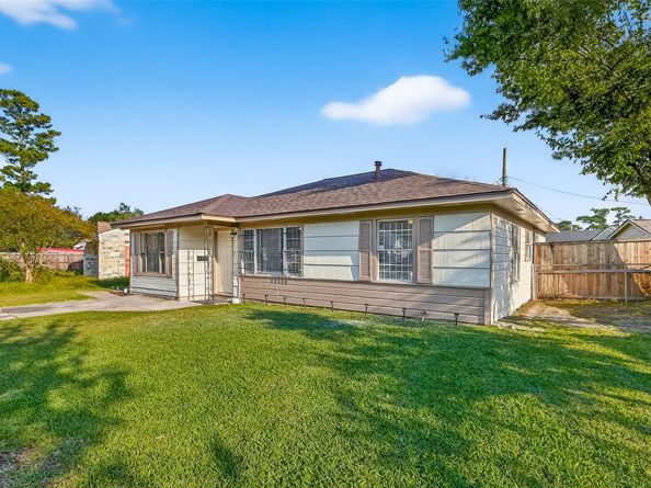 6112 Pineway Boulevard, Houston TX 77023