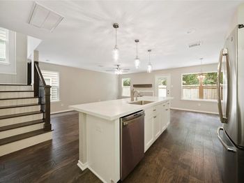 101 N Villa Oaks Drive