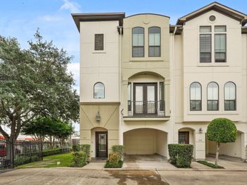 3101 Fairdale Oaks E