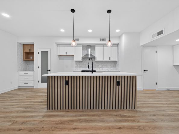 2123 Lake Village Drive, Houston TX 77339