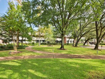 666 S Ripple Creek Drive