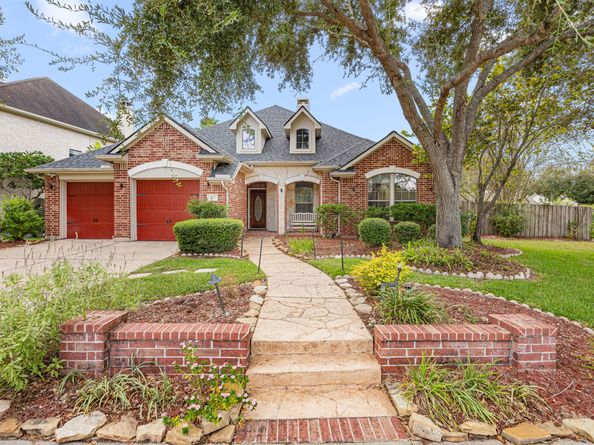 802 Floriencia Street, Sugar Land TX 77479