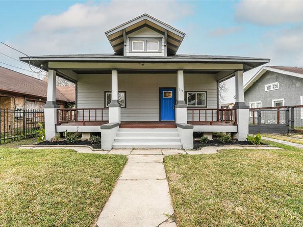 212 Clifton Street, Houston TX 77011