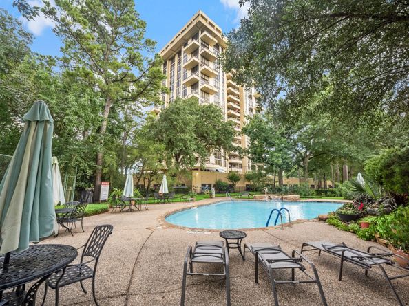 14655 Champion Forest Drive 504, Houston TX 77069