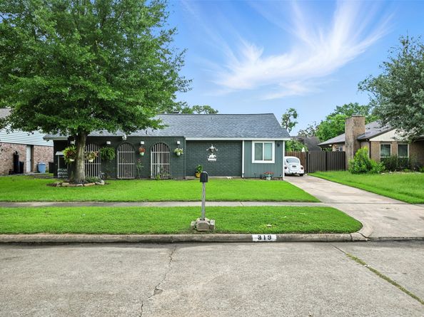 319 Shady Glade Drive, Houston TX 77090