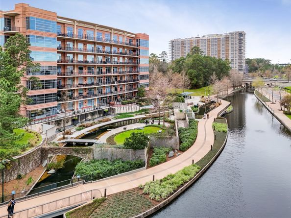 3 Waterway Court 2B, The Woodlands TX 77380