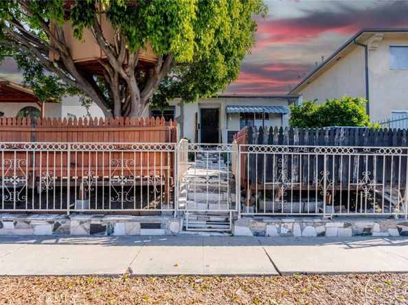 2945 Estara Avenue, Los Angeles CA 90065