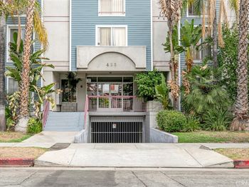 432 N. Kenwood Street