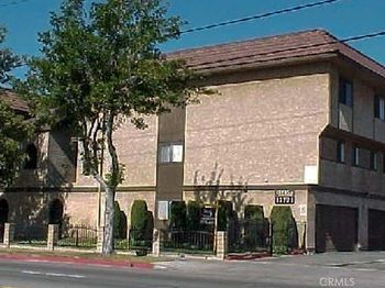 13721 Los Angeles