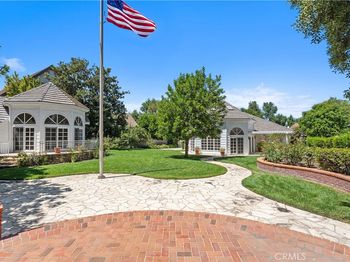 4751 Westchester Drive