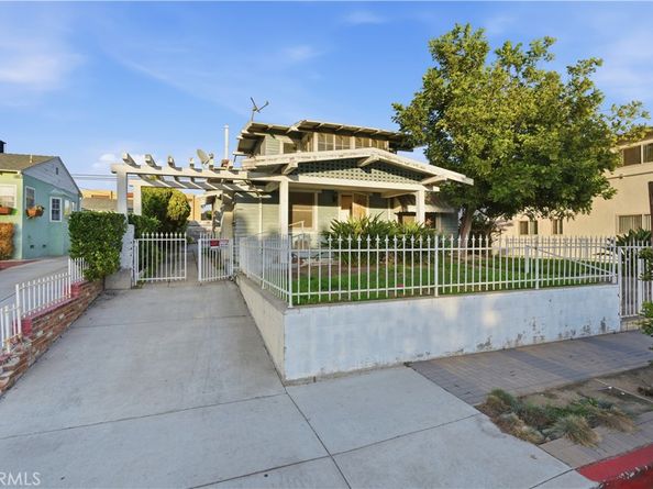 1921 20th, Santa Monica CA 90404