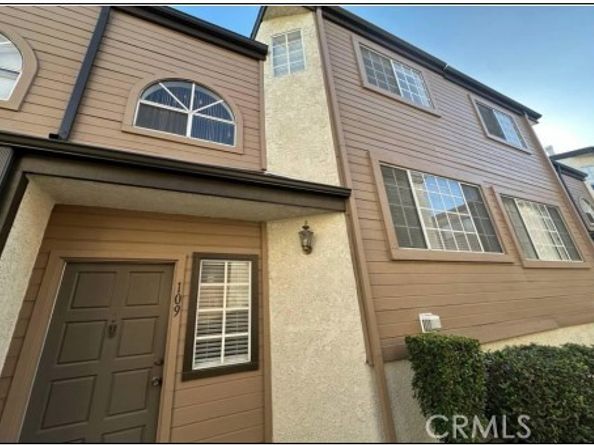 7658 Topanga Canyon, Canoga Park CA 91304