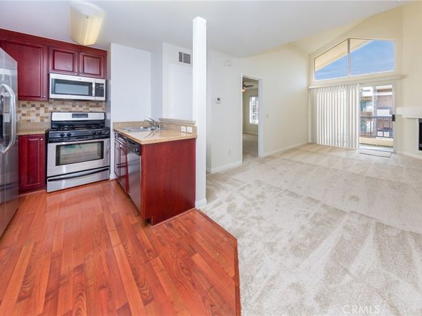 5545 Canoga Avenue 320, Woodland Hills CA 91367