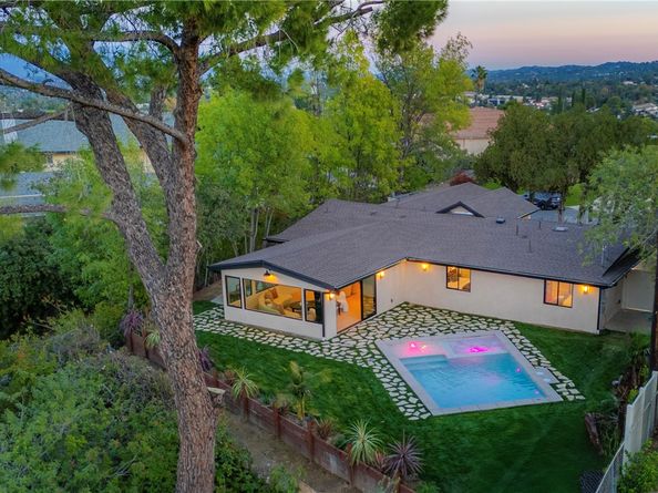 20553 Califa, Woodland Hills CA 91367