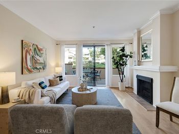 2571 Plaza Del Amo