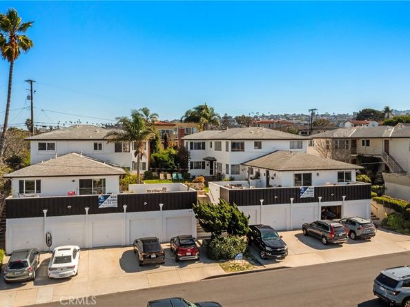 124 Palos Verdes Boulevard, Redondo Beach CA 90277