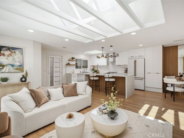 3253 San Amadeo P, Laguna Woods CA 92637